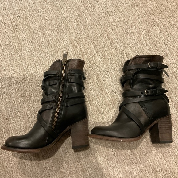 Freebird Black and Brown Ankle Boots - Picture 2 of 6